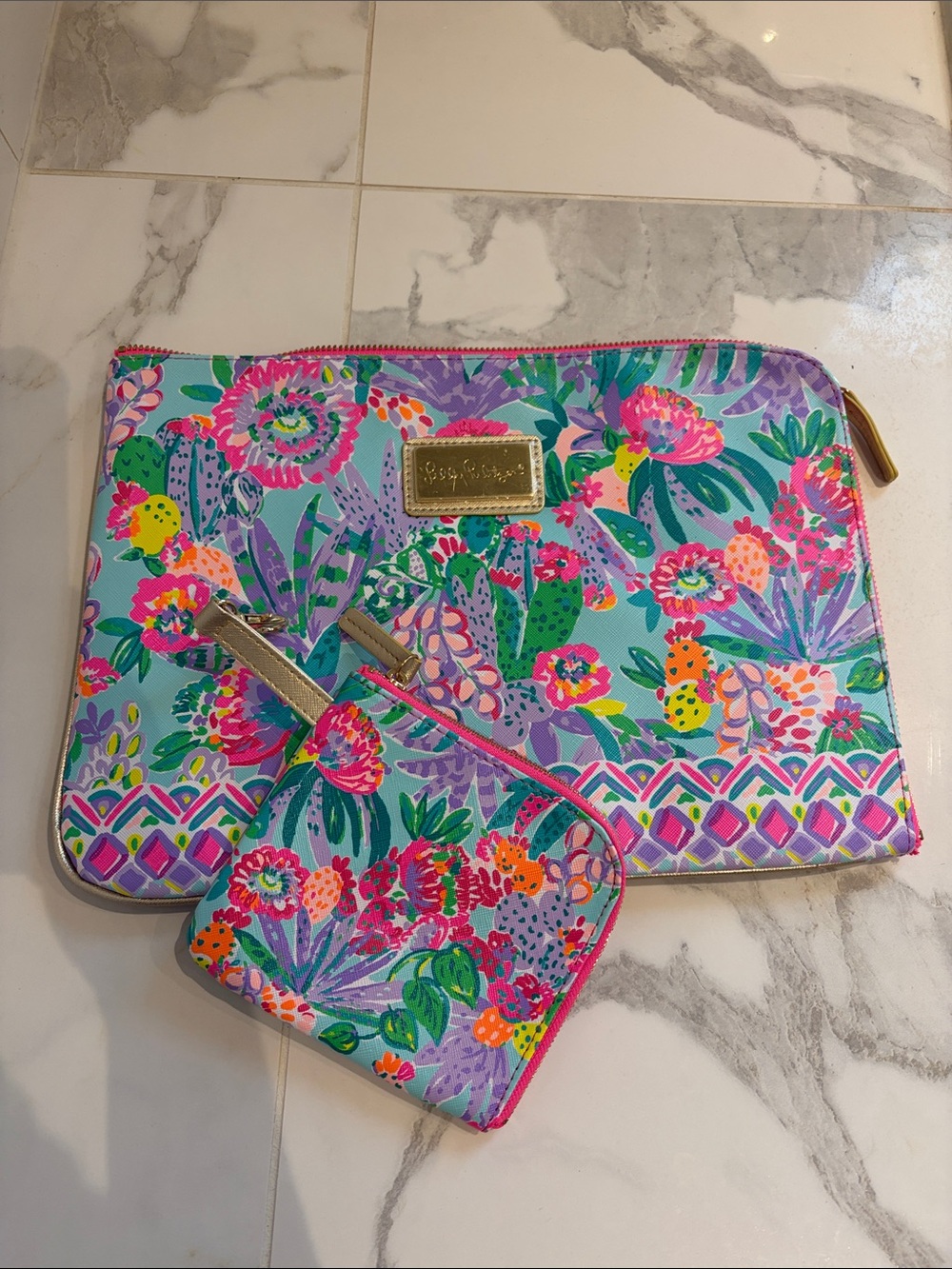 Lilly Pulitzer Tech Pouch Set- Me and My Zesty